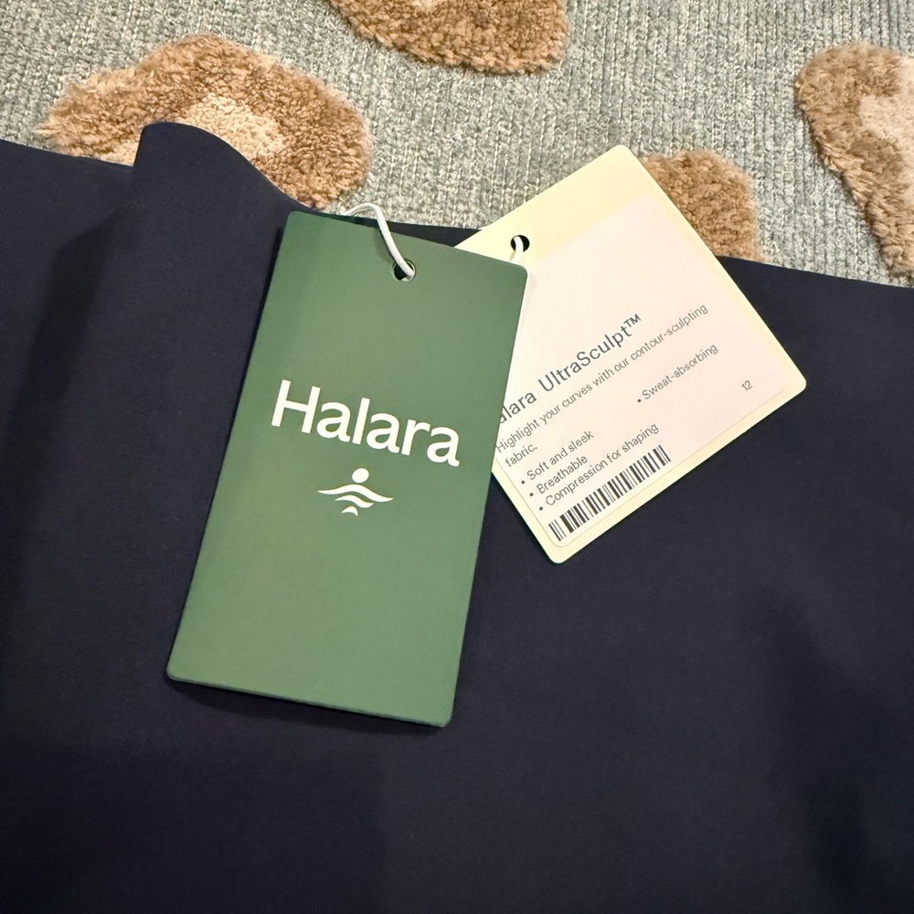 HALARA Women's Dark Blue Bike Shorts - Picture 7 of 9